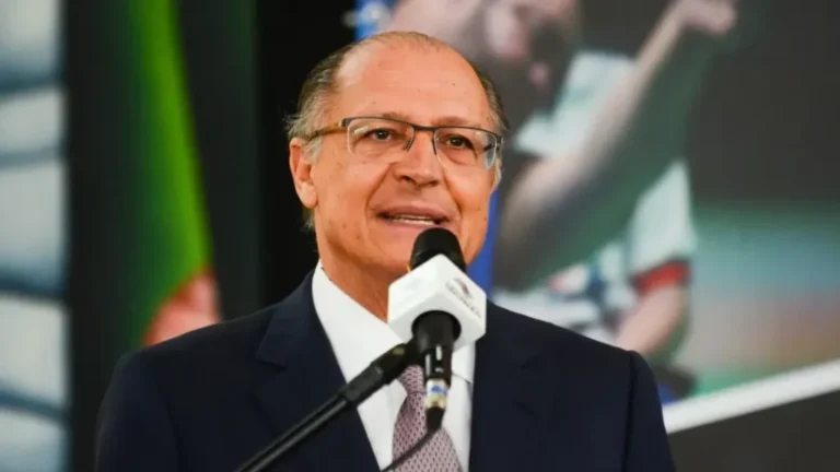 Alckmin prevê testes rápidos para ampliar uso do biodiesel