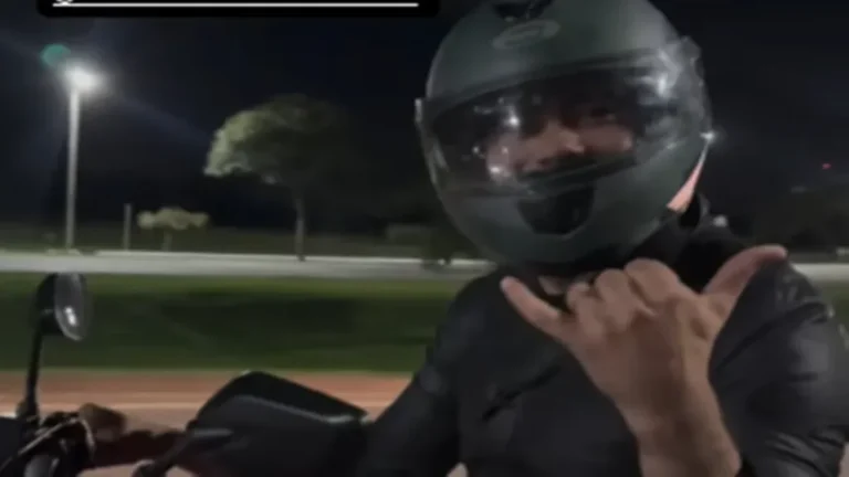 Henrique e Juliano deixam show em Goiânia de moto para fugir de congestionamento